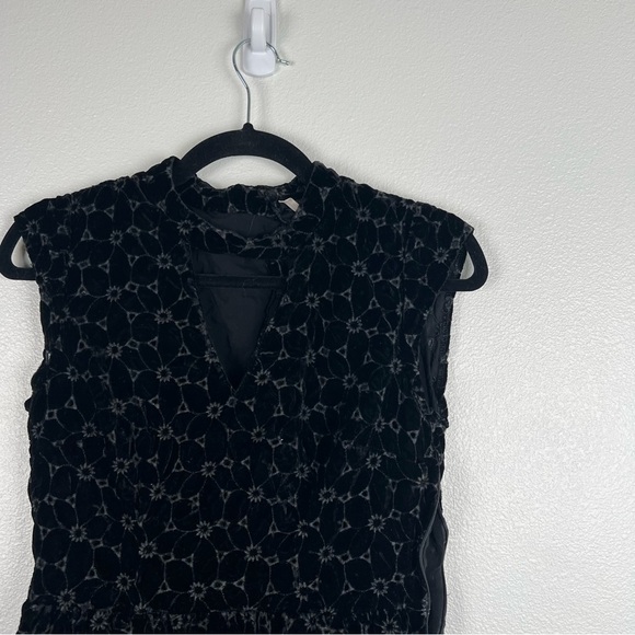 Free People Velvet Eyelet Dress Sz 4 - Picture 2 of 6